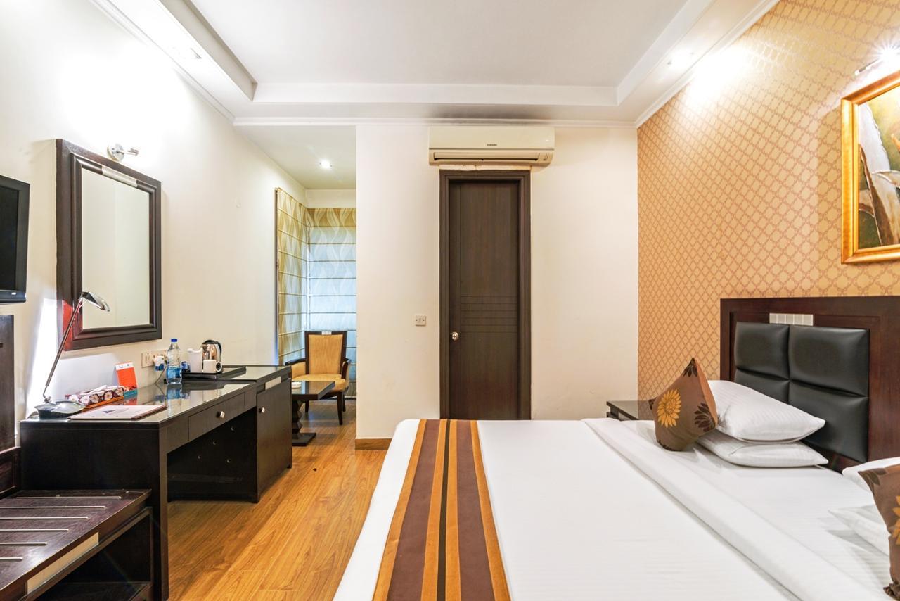 Royal Residence Mg Road Gurgaon Eksteriør bilde